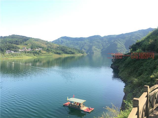 圣水湖畔全集资源 -  高清完整版，带你回味经典